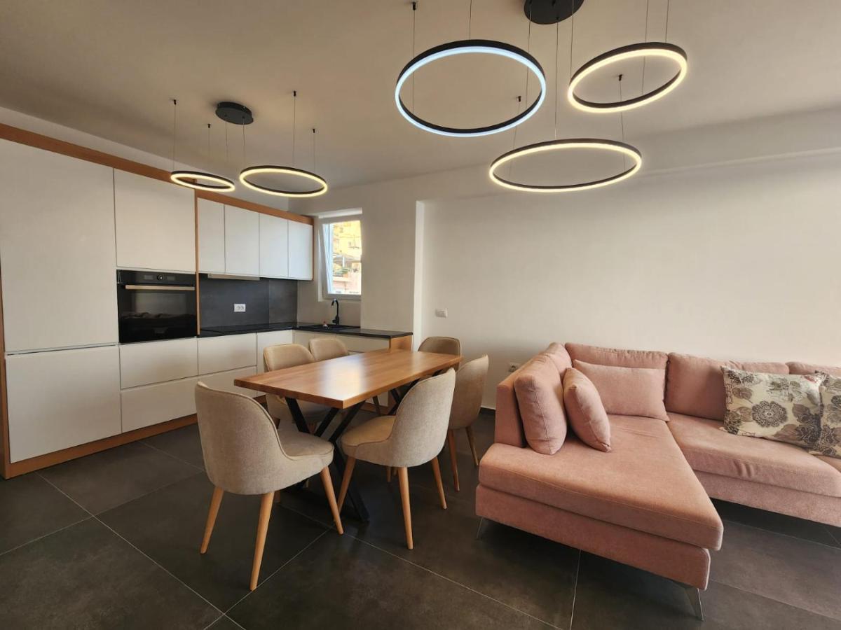 Fantastic Sea View Apartamento Sarandë